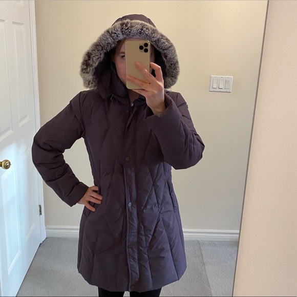 Purple Light-weight Down Coat with Real Fur Trimmed Hood Size XS IGLU Canada - Picture 4 of 12